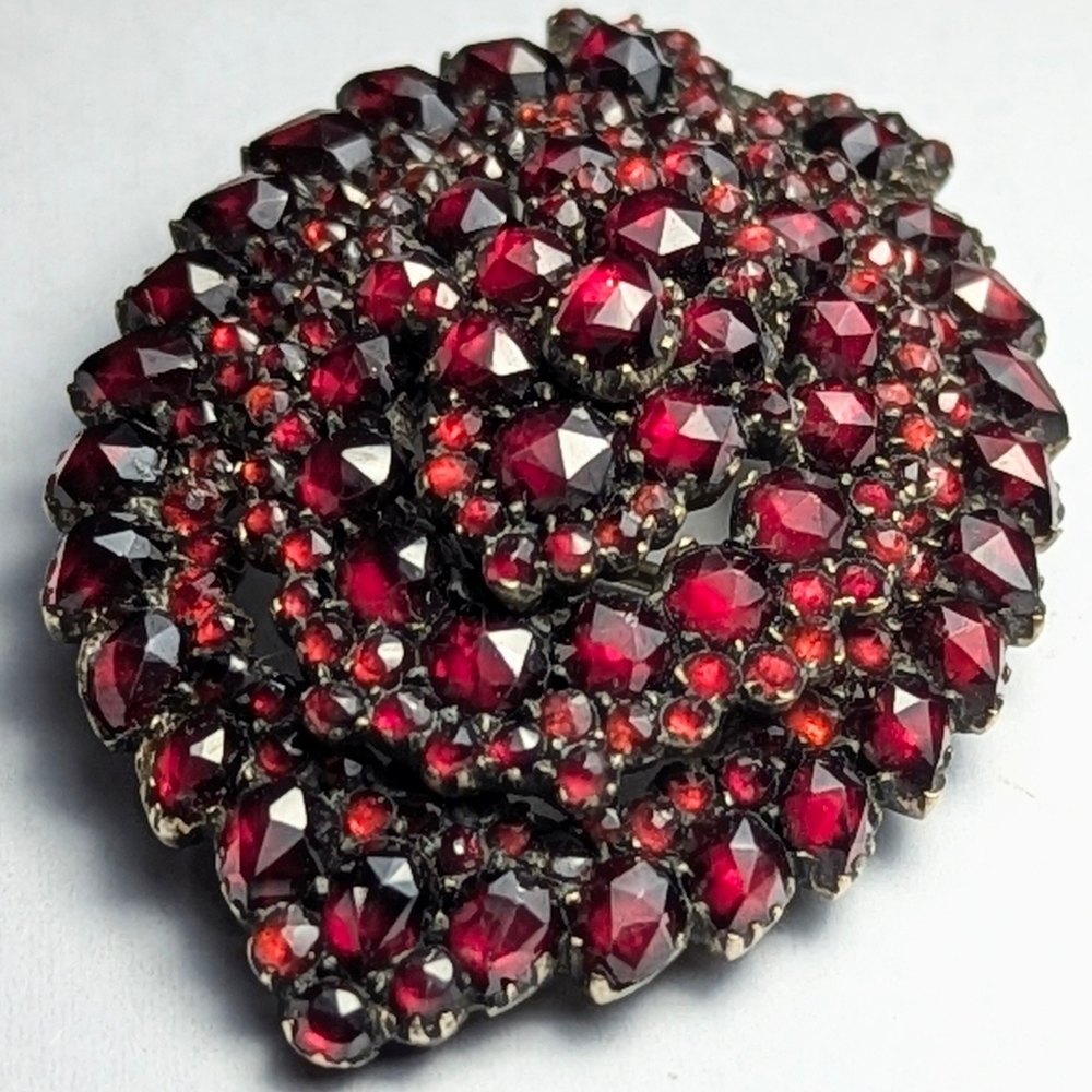 STUNNING Antique Victorian Era Bohemian Garnet Brooch/Pendant